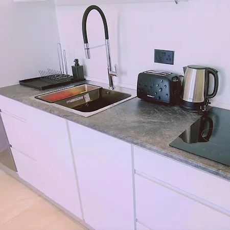 Διαμέρισμα Mezarina Luxury Apts Αγία Νάπα