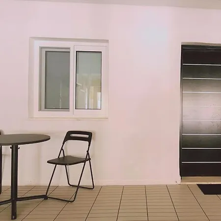 Apartment Mezarina Luxury Apts